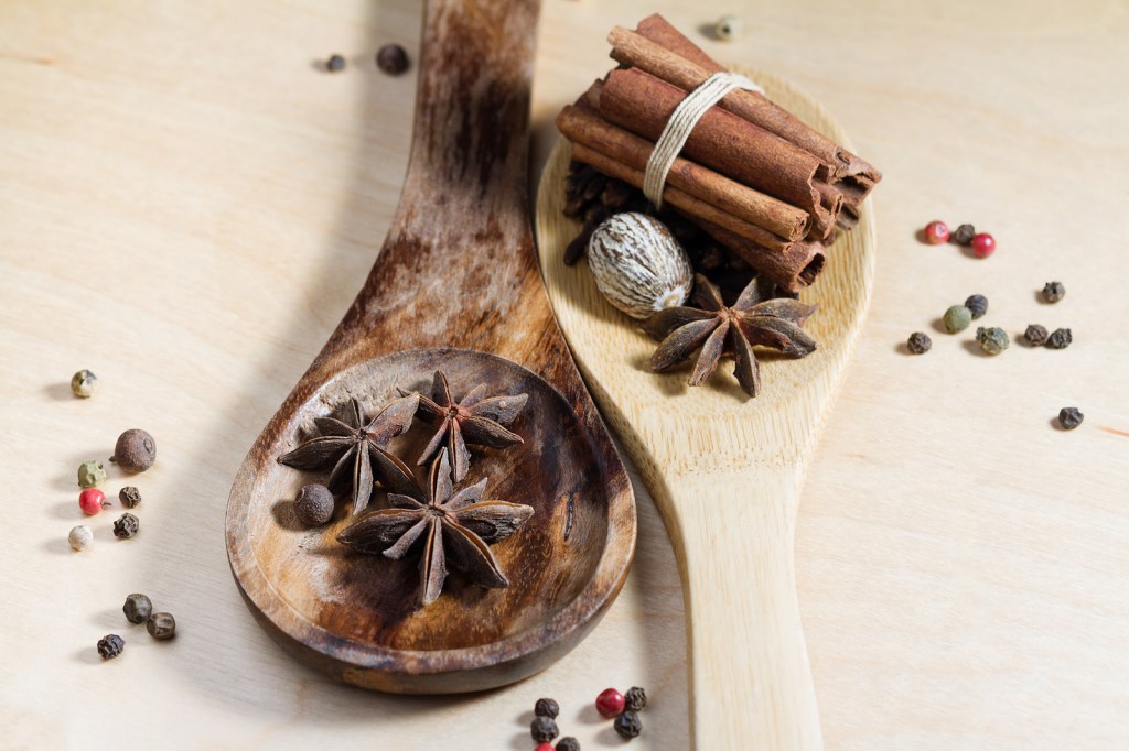 Homemade Lebkuchengewürz. The Original German Gingerbread Spice&nbsp;Blend!