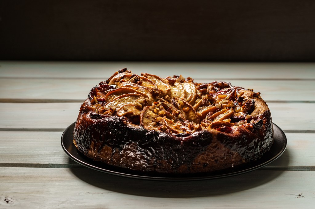 Cardamon, Honey Cake with Fresh Baked&nbsp;Pears